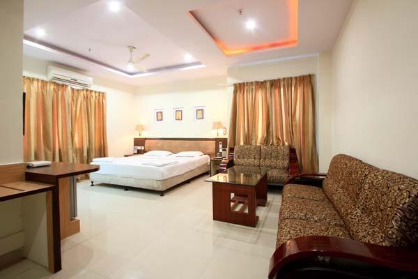 Hotel Sitara Royal Haiderabad Buitenkant foto