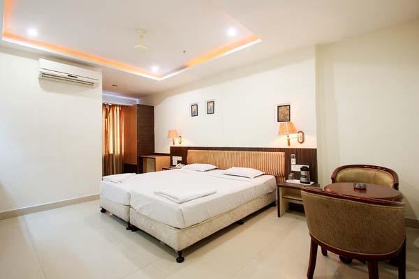 Hotel Sitara Royal Haiderabad Buitenkant foto